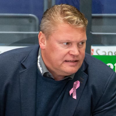 Pekka Virta i Lukkos bås 2020.