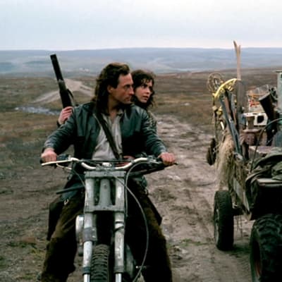 Jolyon Baker, Fanny Bastien ja Matti Pellonpää elokuvassa The Last Border (1993).