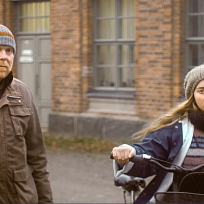Jarmo Lampelan ohjaama elokuva kertoo isästä ja pojasta, jotka eivät tunteneet toisiaan.