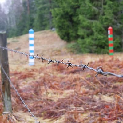 Piikkilankaa Suomen ja Venäjän rajalla