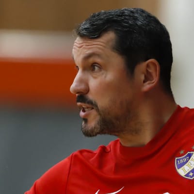 Rostislav Grinisjin lotsar sitt HIFK.
