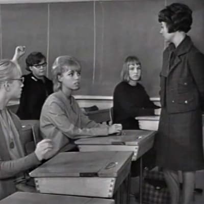 Ruotsintunti Alppilan yhteiskoulussa (1964).