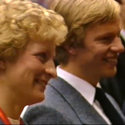 Marja-Liisa Hämäläinen ja Harri Kirvesniemi Marja-Liisan olympiakultamitalijuhlissa Simpeleellä 1984