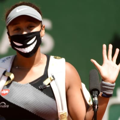 Japanskan Naomi Osaka efter sin första match i Franska mästerskapen 2021.