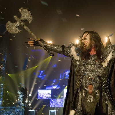 Mr. Lordi eli Tomi Putaansuu lavalla