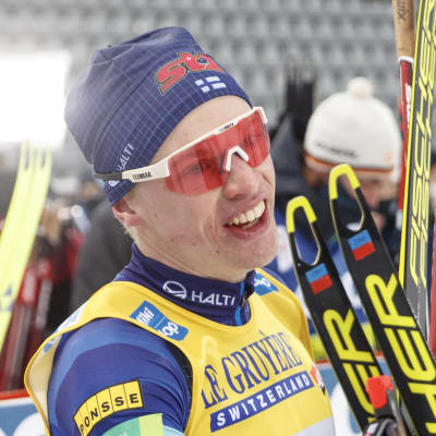 Iivo Niskanen kör i Lahtis 2021.