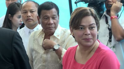 President Rodrigo Dutertes dotter Sara Duterte-Carpio vill inte ställa upp i presidentvalet trots att hon toppar opinionsmätningar.