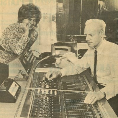 Gia Mellin och Stig Malmberg i Borgåstudion, Borgåbladet 30.9.1971. 