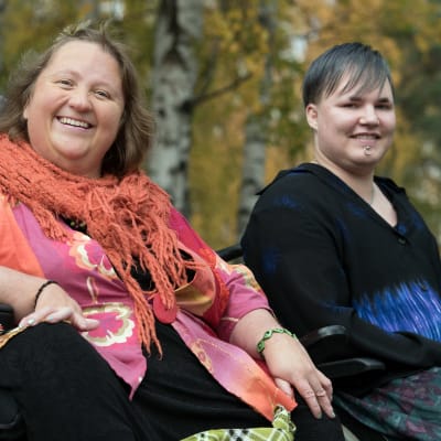  Milla Ilonen ja Savu Rökman haluavat, että vammaiset voivat puhua seksuaalisuudesta