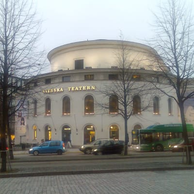 En rund byggnad, en teater.