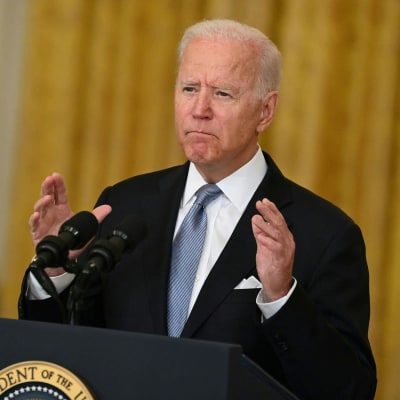 Joe Biden puhuu Valkoisessa talossa Afganistanin tilanteesta.