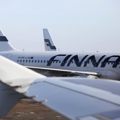 Finnairin koneita Helsinki-Vantaan  lentokentällä tammikuussa 2019. Kuvan koneet eivät liity tapahtumaan.
