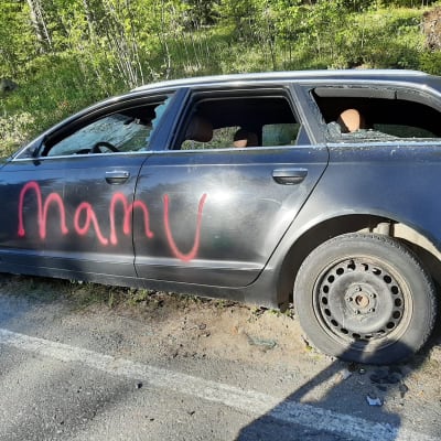vandaliserad bil