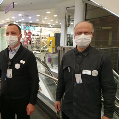 Koronaneuvojat Sami Ouarab ja Ahmed Khalil.