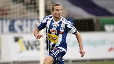 Sebastian Sorsa trivs på fotbollsstadion i Åbo.