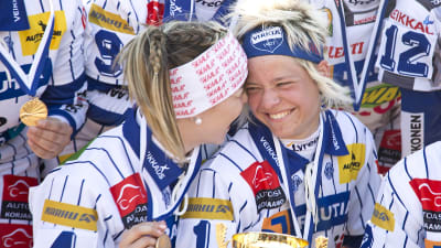 Saija-Maria Saari och Paula Saloranta.