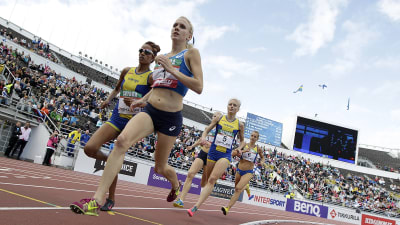 Sandra Eriksson och Meraf Bahta, Sverigekampen 2014.