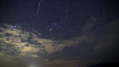 Bild av nattlig stjärnhimmel.