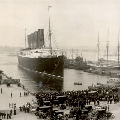 RMS Lucitania anländer till New York 1907.