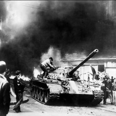Sovjetiska tankers i Prag år 1968