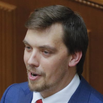 Ukrainas nya premiärminister Oleksij Honcharuk i blå kostym.