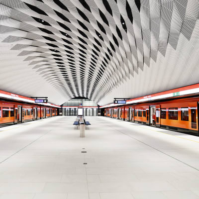 Metrojunat Matinkylän asemalla Espoossa