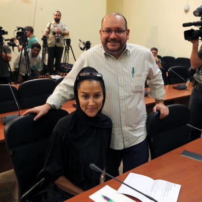 Washington Posts korrespondent Jason Rezaian och hand fru Yeganeh Salehi anhölls i Iran 22 juli 2014.