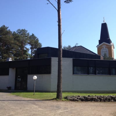 Sideby kyrka