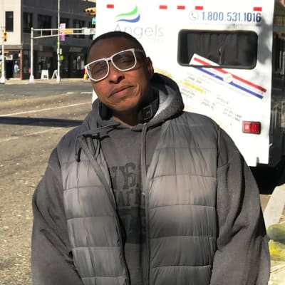 Dwayne Pope vid en gata i Newark i USA: