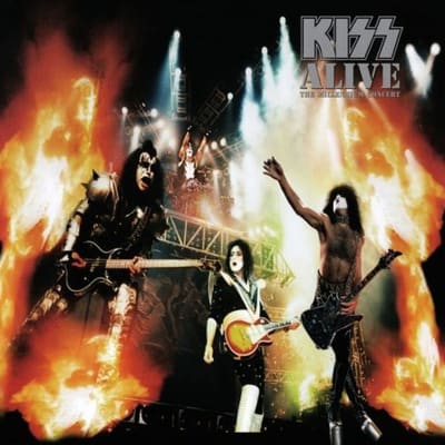 Kiss Millenium Concert konvolut. Kiss spelar live.