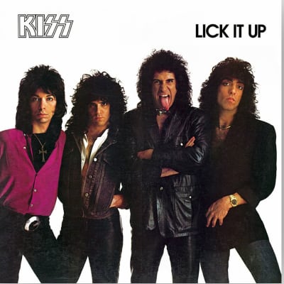 Kiss Lick it up konvolut med fyra män.