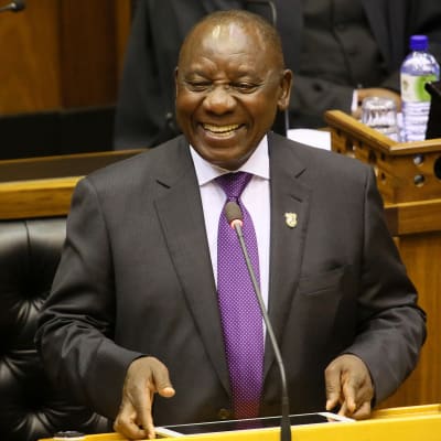 Etelä-Afroikan uusi presidentti Cyril Ramaphosa puhui maan parlamentille.