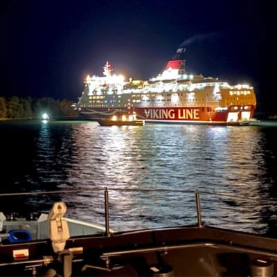 Viking Lines m/s Amorella utanför Järsö på Åland söndagen den 20 september 2020.
