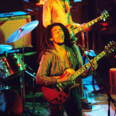 Bob Marley esiintymässä Hampurissa 1976.