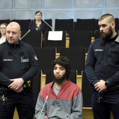 Syytetty osallistui huhtikuussa alkaneeseen oikeudenkäyntiin Turussa.