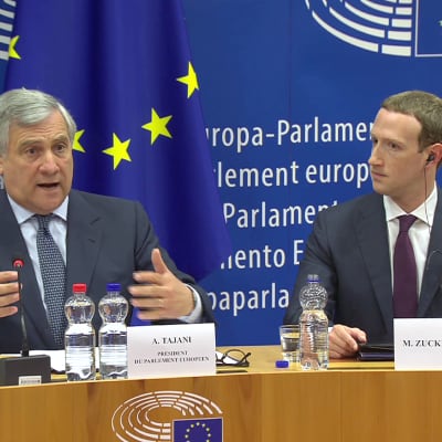Talesman Antonio Tajani och Mark Zuckerberg under Europaparlamentets förhör.