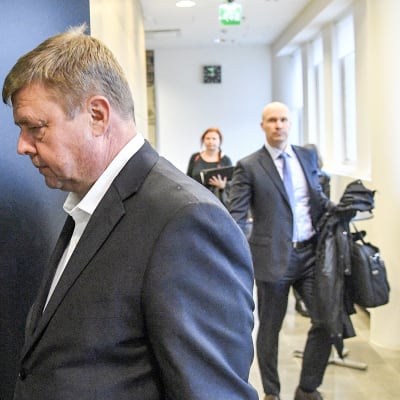 Yhtiön toimitusjohtajana ja hallituksen puheenjohtajana toiminut Pekka Perä kaivosyhtiö Talvivaaran johdon sisäpiiritiedon väärinkäyttöä koskevan jutun käsittelyssä Helsingin hovioikeudessa 22. lokakuuta 2018.