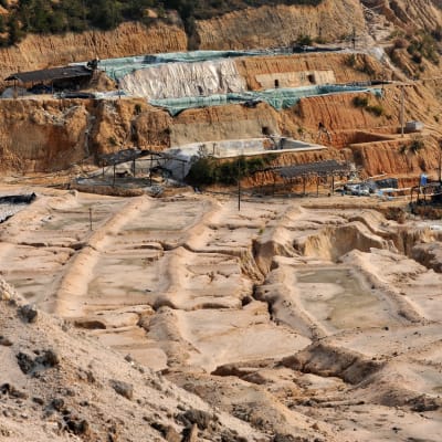 Kiinan Jiangzin maakunnassa sijaitseva kaivos, josta louhitaan maametalleja.