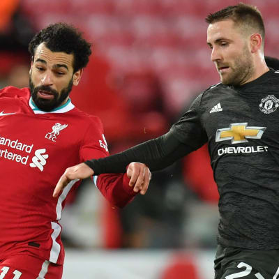 Mohamed Salah mot Luke Shaw 2021.