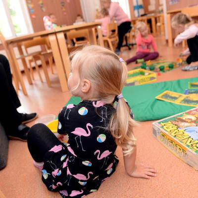 lapsia päiväkodissa