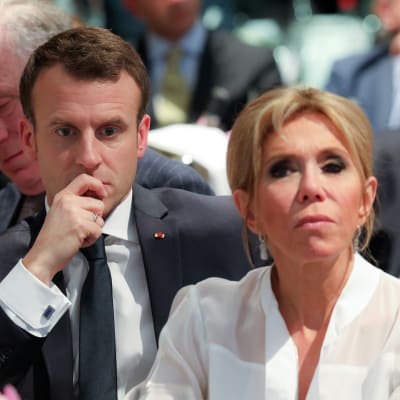 Ranskan presidentti Rmmanuel Macron ja hänen vaimonsa Brigitte.