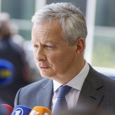 Ranskan valtiovarainministeri Bruno Le Maire antoi lausuntoja saapuessaan kokoukseen torstaina.