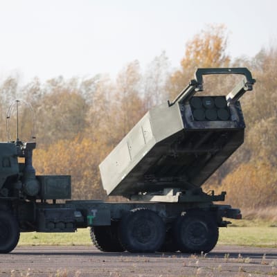 HIMARS-raketinheitinjärjestelmä sotaharjoituksessa Latviassa.