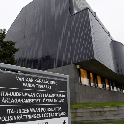 Vantaan käräjäoikeuden talo