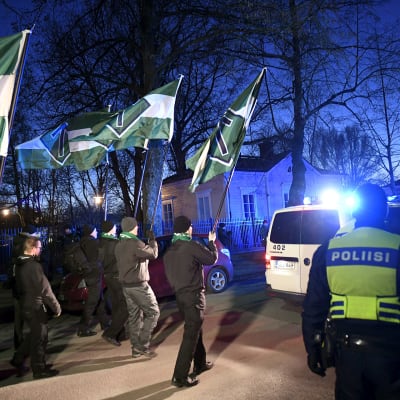 Pohjoismaisen vastarintaliikkeen mielenosoitus Helsingissä 6 joulukuuta.