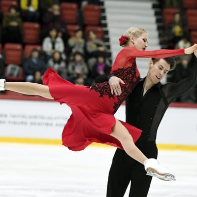Juulia Turkkila ja Matthias Versluis