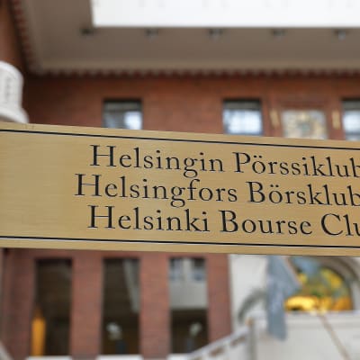 Pörssiklubin kyltti Helsingin Pörssitalossa.