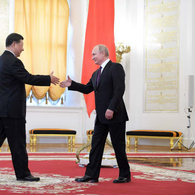 Presidentit Xi Jinping ja Vladimir Putin.