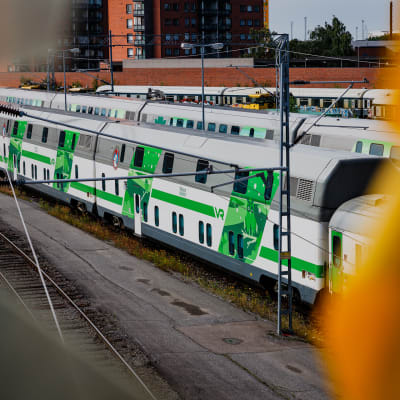 VR:n junia varikolla