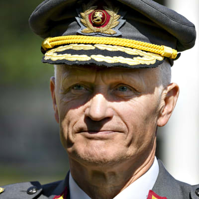 Kenraaliluutnantti Timo Kivinen.